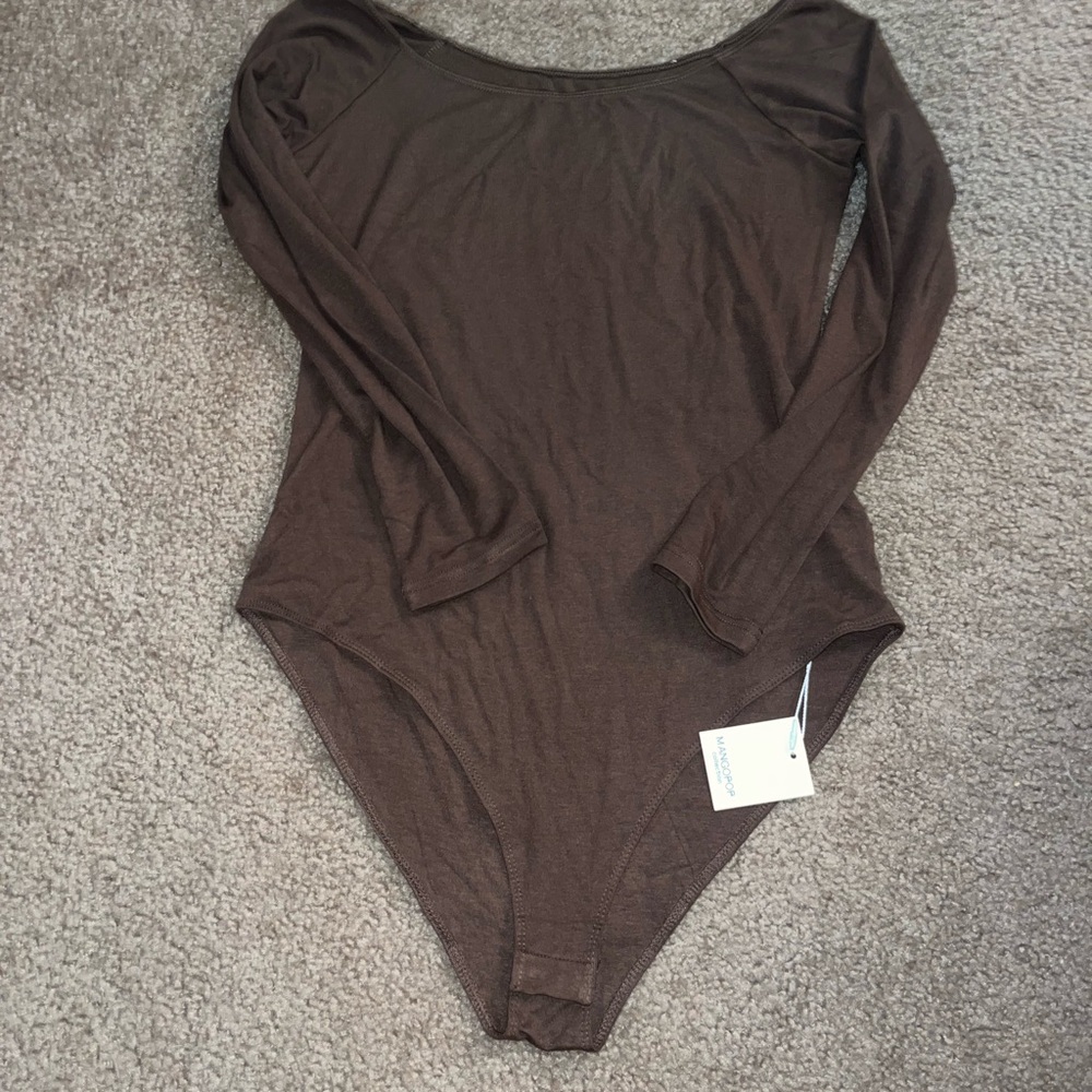 brown long sleeve off the shoulder body suit